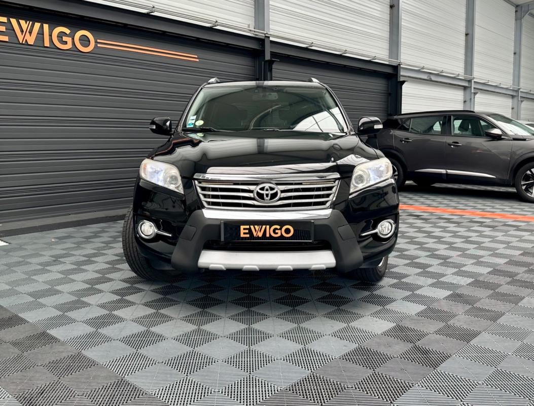 Toyota RAV4 - 2.2 D4D 150 LOUNGE 4X2