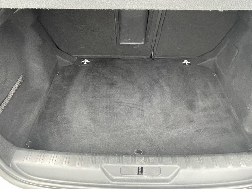 Peugeot 308 - II 1.2 PureTech 130 S&amp;S GT Line