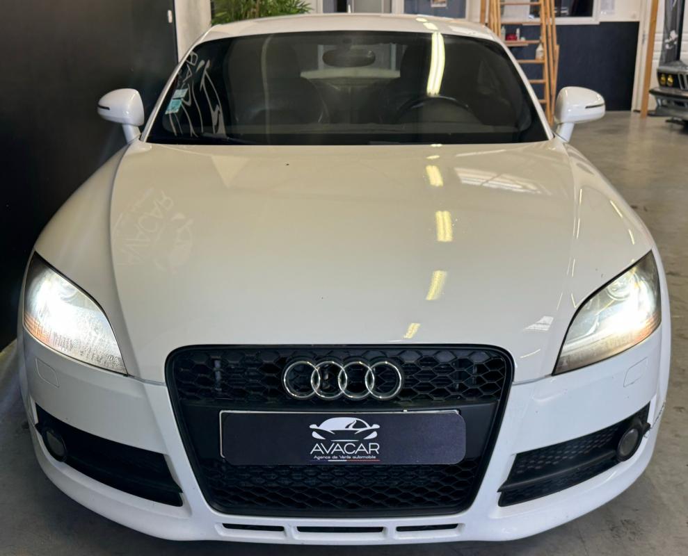 Audi TT Coupé - II 2.0 TFSI 200cv S line HISTORIQUE LIMIDE, COURROIE DE DISTRIBUTION FAITE POUR LA VENTE