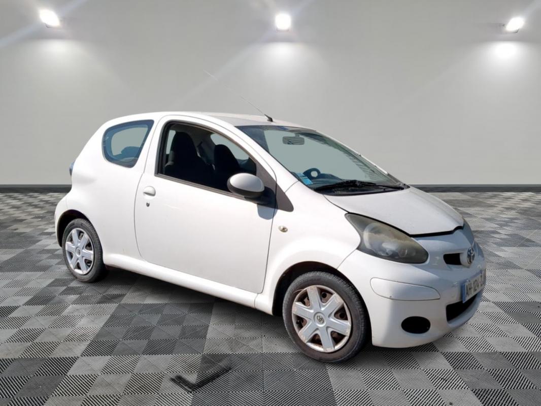 Toyota Aygo - 1.0 VVTI CONFORT
