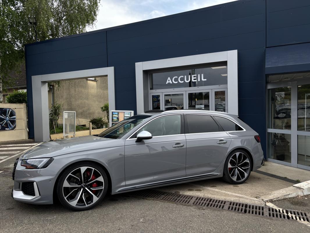 Audi RS4 Avant - 2.9 TFSI 450CV - FR_ TOIT OUVRANT SIEGES CH _