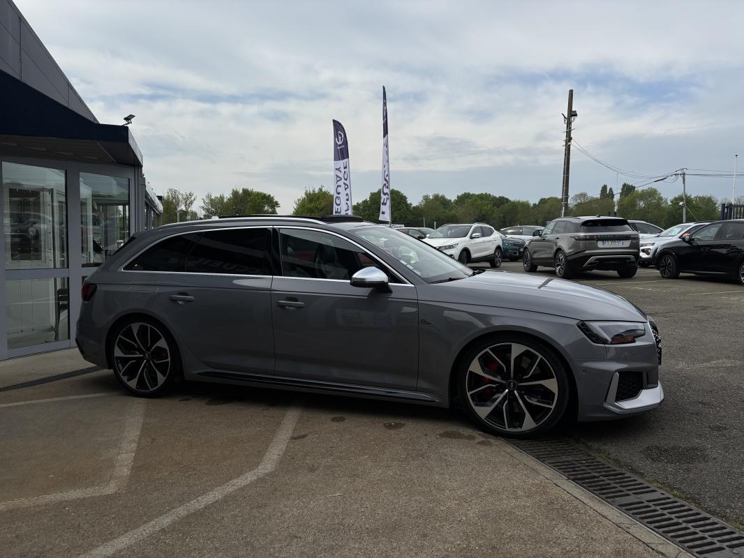 Audi RS4 Avant - 2.9 TFSI 450CV - FR_ TOIT OUVRANT SIEGES CH _